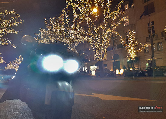 visite Paris le soir TaxiMoto visite Paris le soir TaxiMoto
