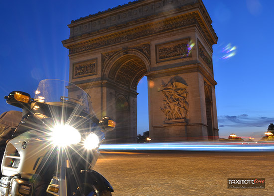 visite Paris by night TaxiMoto visite Paris by night TaxiMoto